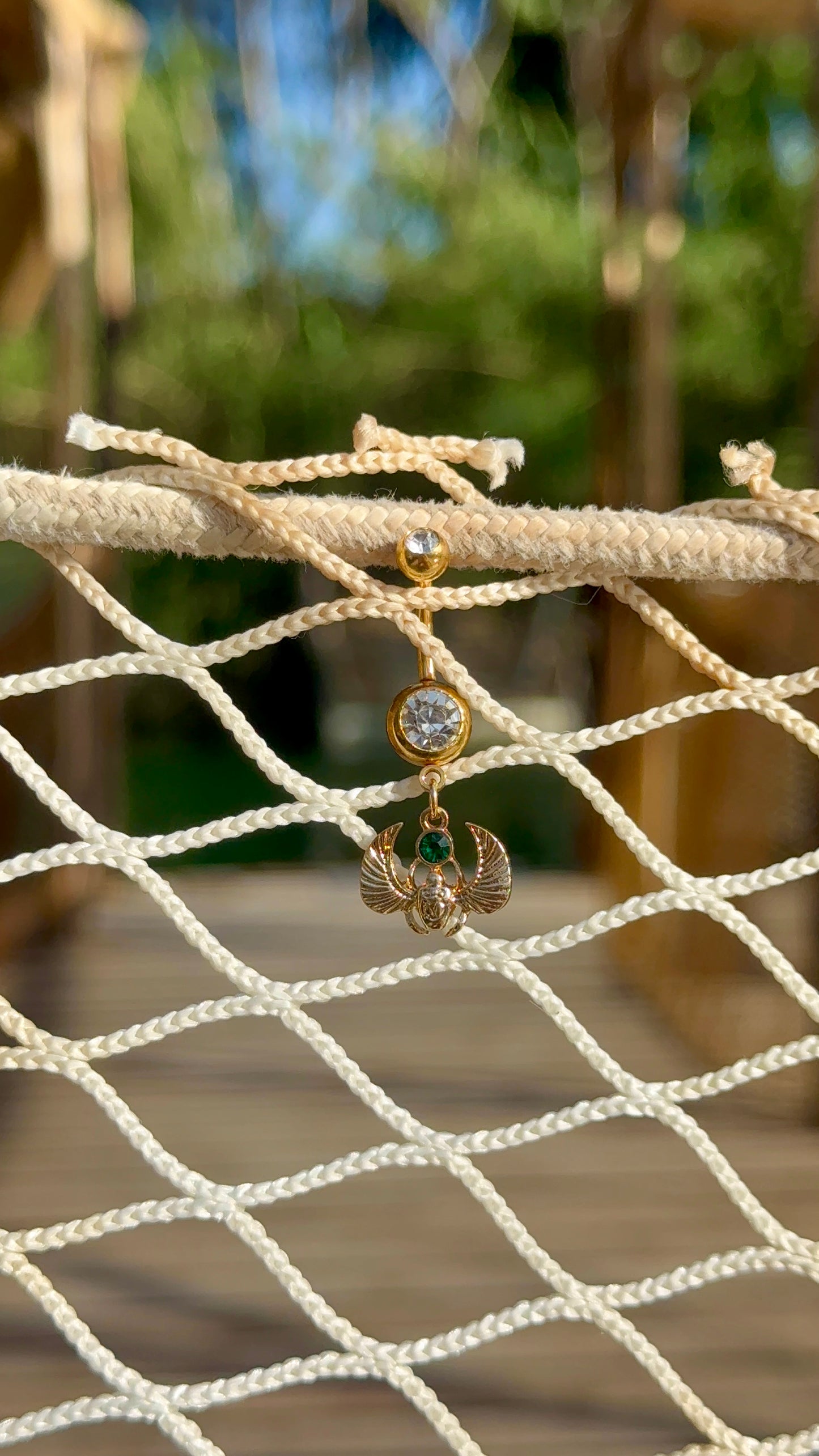 Navel Scarabeo