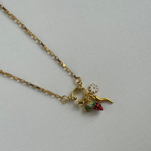 Collana Strawbaby II